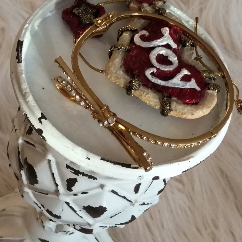 💞KATE SPADE New York 💞bow hinged bungle